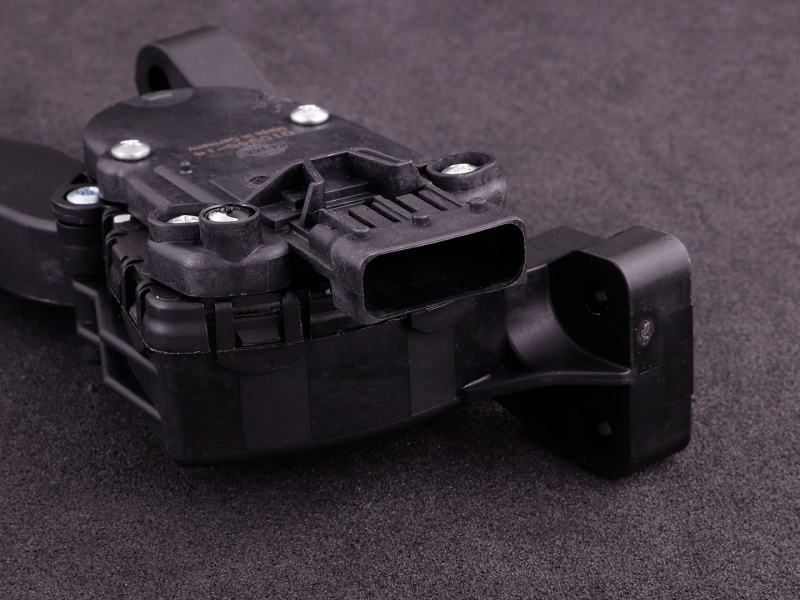 E-gas pedal (Hella)